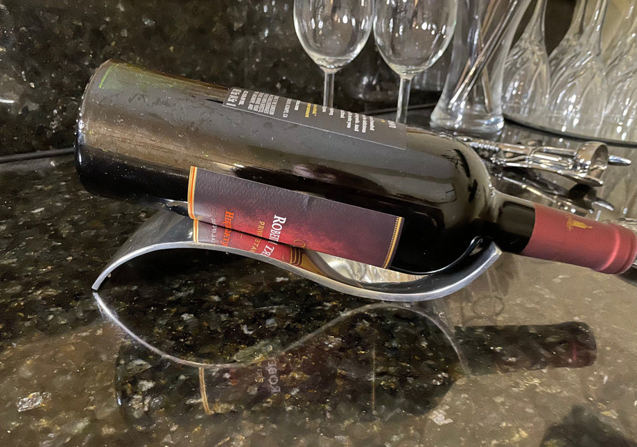 Minimalist Recycled Aluminum Bottle Holder - Wavy Wine & Beverage Stand